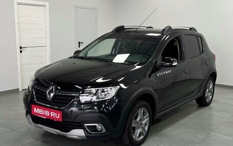 Renault Sandero II рестайлинг, 2018 год, 1 090 000 рублей, 1 фотография