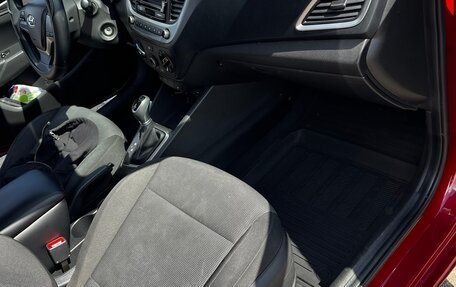 Hyundai Solaris II рестайлинг, 2017 год, 1 150 000 рублей, 17 фотография