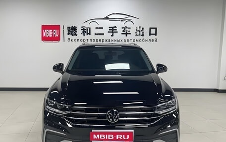 Volkswagen Tiguan II, 2023 год, 2 955 000 рублей, 1 фотография