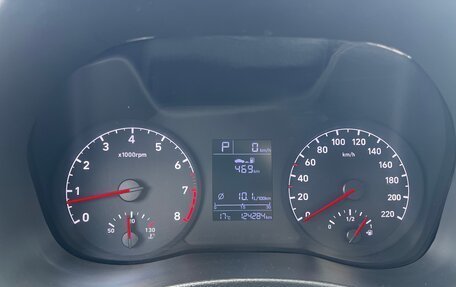 Hyundai Solaris II рестайлинг, 2017 год, 1 150 000 рублей, 32 фотография