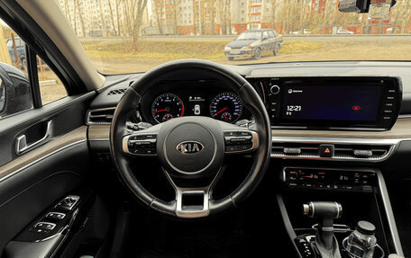 KIA K5, 2021 год, 2 700 000 рублей, 13 фотография