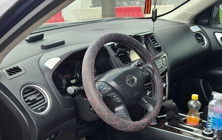 Nissan Pathfinder, 2015 год, 1 630 000 рублей, 12 фотография