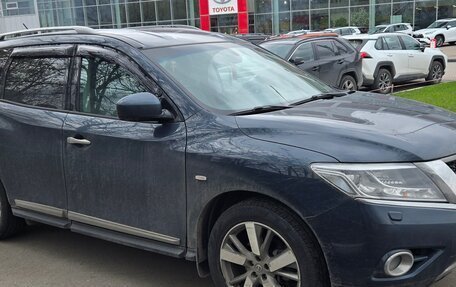 Nissan Pathfinder, 2015 год, 1 630 000 рублей, 2 фотография