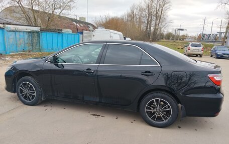 Toyota Camry, 2015 год, 1 900 000 рублей, 3 фотография