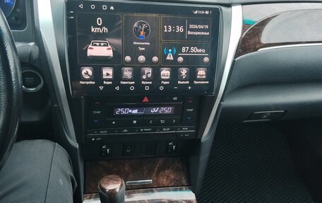 Toyota Camry, 2015 год, 1 900 000 рублей, 5 фотография