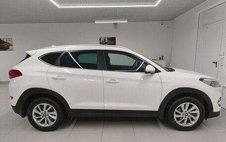 Hyundai Tucson III, 2018 год, 2 055 000 рублей, 8 фотография