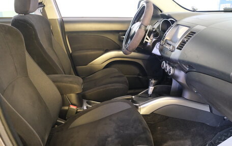 Mitsubishi Outlander III рестайлинг 3, 2007 год, 1 049 000 рублей, 18 фотография