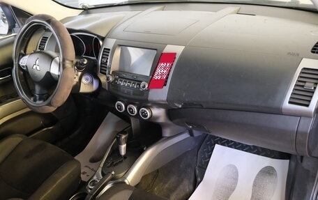 Mitsubishi Outlander III рестайлинг 3, 2007 год, 1 049 000 рублей, 17 фотография