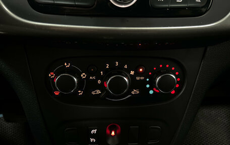 Renault Sandero II рестайлинг, 2018 год, 1 090 000 рублей, 11 фотография