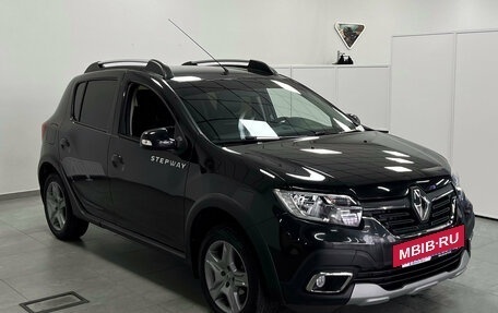 Renault Sandero II рестайлинг, 2018 год, 1 090 000 рублей, 3 фотография