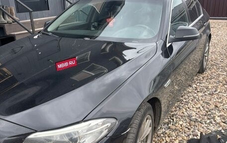 BMW 5 серия, 2015 год, 1 590 000 рублей, 3 фотография