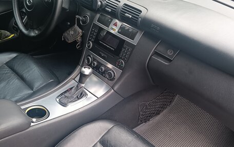 Mercedes-Benz C-Класс, 2005 год, 760 000 рублей, 8 фотография