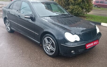 Mercedes-Benz C-Класс, 2005 год, 760 000 рублей, 6 фотография