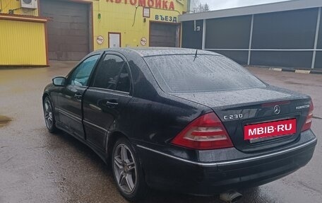 Mercedes-Benz C-Класс, 2005 год, 760 000 рублей, 3 фотография