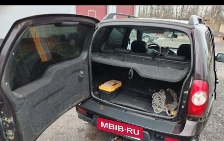 Chevrolet Niva I рестайлинг, 2010 год, 399 000 рублей, 4 фотография