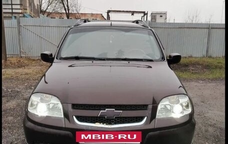 Chevrolet Niva I рестайлинг, 2010 год, 399 000 рублей, 2 фотография