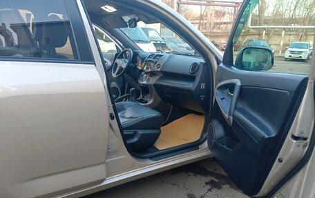 Toyota RAV4, 2007 год, 1 570 000 рублей, 13 фотография