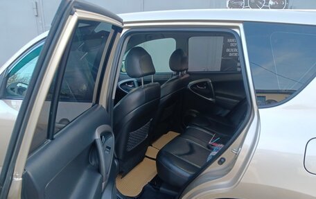 Toyota RAV4, 2007 год, 1 570 000 рублей, 4 фотография