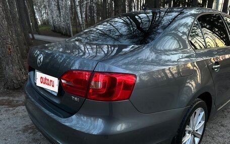 Volkswagen Jetta VI, 2011 год, 859 000 рублей, 12 фотография