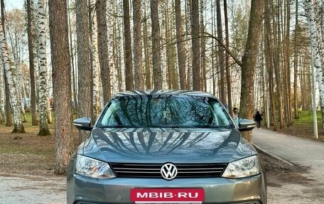 Volkswagen Jetta VI, 2011 год, 859 000 рублей, 4 фотография