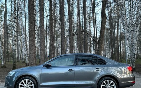 Volkswagen Jetta VI, 2011 год, 859 000 рублей, 6 фотография