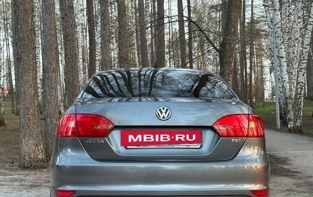 Volkswagen Jetta VI, 2011 год, 859 000 рублей, 8 фотография