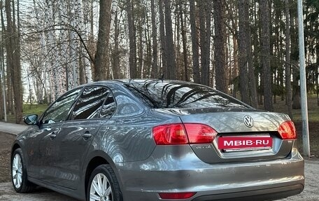 Volkswagen Jetta VI, 2011 год, 859 000 рублей, 7 фотография