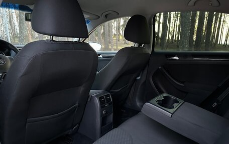 Volkswagen Jetta VI, 2011 год, 859 000 рублей, 25 фотография