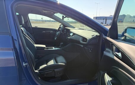 Opel Insignia II рестайлинг, 2018 год, 1 690 000 рублей, 18 фотография