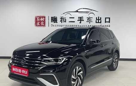 Volkswagen Tiguan II, 2023 год, 2 955 000 рублей, 2 фотография