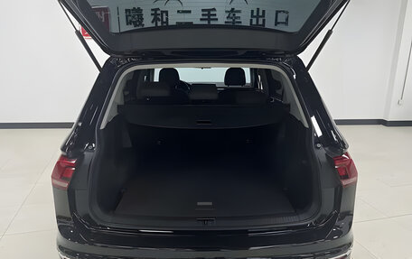 Volkswagen Tiguan II, 2023 год, 2 955 000 рублей, 17 фотография