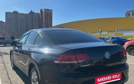 Volkswagen Passat B8 рестайлинг, 2015 год, 1 190 000 рублей, 2 фотография