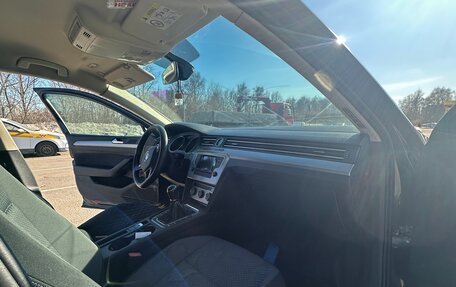 Volkswagen Passat B8 рестайлинг, 2015 год, 1 190 000 рублей, 11 фотография