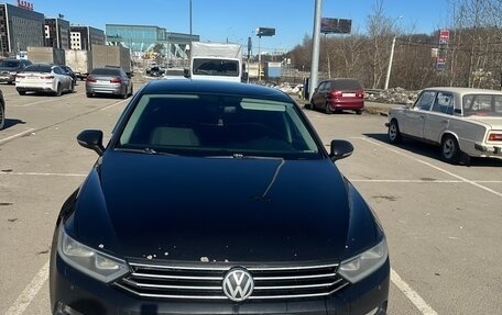 Volkswagen Passat B8 рестайлинг, 2015 год, 1 190 000 рублей, 6 фотография