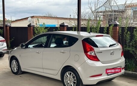 Hyundai Solaris II рестайлинг, 2015 год, 1 200 000 рублей, 6 фотография