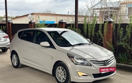 Hyundai Solaris II рестайлинг, 2015 год, 1 200 000 рублей, 10 фотография