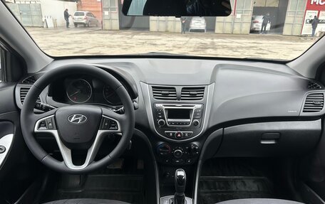 Hyundai Solaris II рестайлинг, 2015 год, 1 200 000 рублей, 28 фотография