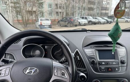 Hyundai ix35 I рестайлинг, 2013 год, 1 200 000 рублей, 4 фотография