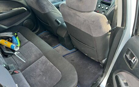 Mitsubishi Outlander III рестайлинг 3, 2004 год, 310 000 рублей, 11 фотография