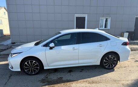 Toyota Corolla, 2020 год, 2 300 000 рублей, 3 фотография