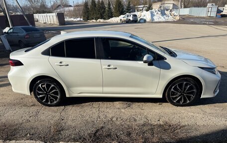 Toyota Corolla, 2020 год, 2 300 000 рублей, 4 фотография