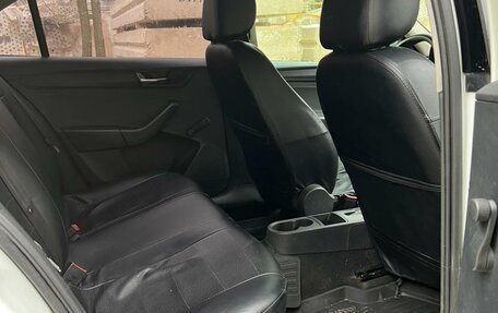 Skoda Rapid I, 2017 год, 550 000 рублей, 6 фотография