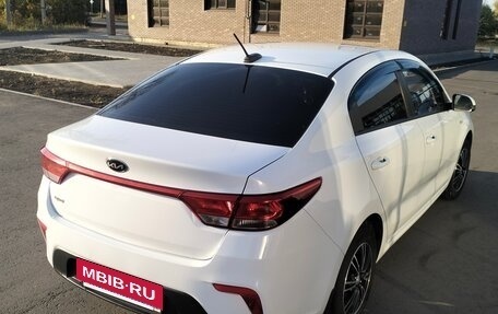 KIA Rio IV, 2018 год, 1 280 000 рублей, 4 фотография