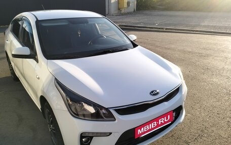 KIA Rio IV, 2018 год, 1 280 000 рублей, 7 фотография