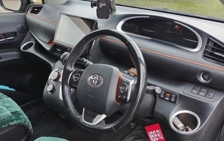 Toyota Sienta II, 2021 год, 1 730 000 рублей, 4 фотография