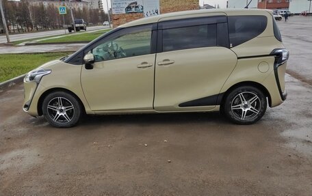 Toyota Sienta II, 2021 год, 1 730 000 рублей, 9 фотография