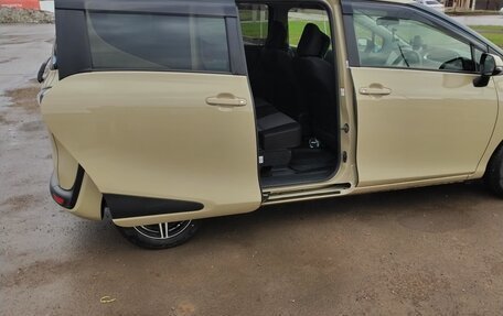 Toyota Sienta II, 2021 год, 1 730 000 рублей, 7 фотография