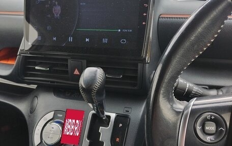 Toyota Sienta II, 2021 год, 1 730 000 рублей, 2 фотография