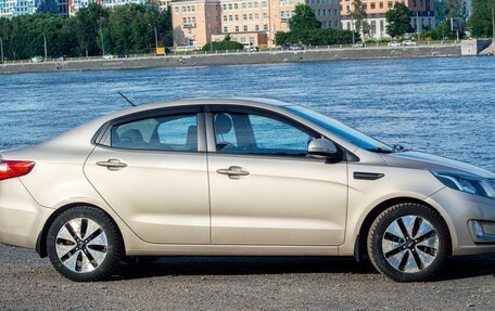 KIA Rio III рестайлинг, 2013 год, 1 100 000 рублей, 3 фотография