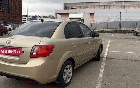 KIA Rio II, 2010 год, 650 000 рублей, 5 фотография